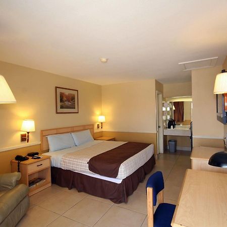 Edinburg Executive Inn 외부 사진