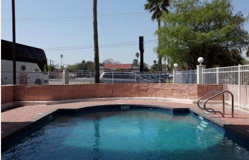 Edinburg Executive Inn 외부 사진