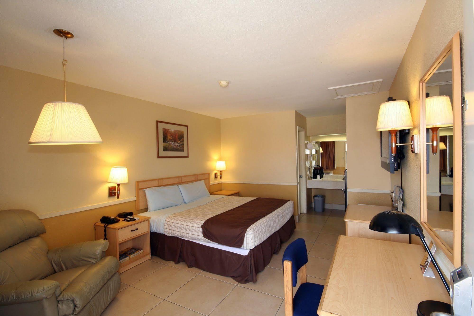 Edinburg Executive Inn 외부 사진